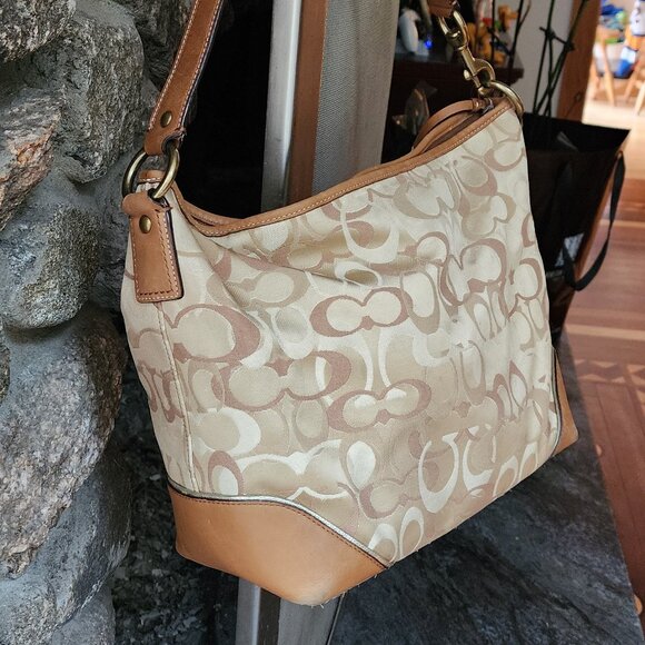 COACH Vintage D1093-F15667 Chelsea Optic C Tan/Brown Hobo Bag - Picture 5 of 16